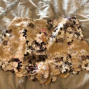 Scallop Floral Print Shorts
